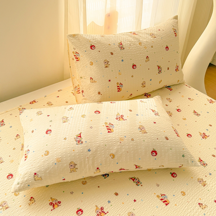 91家纺网 家纺一手货源 找家纺 梵朴 2026新款A类泡芙纱云感邹邹纱双层纱单床单 星星玩偶黄