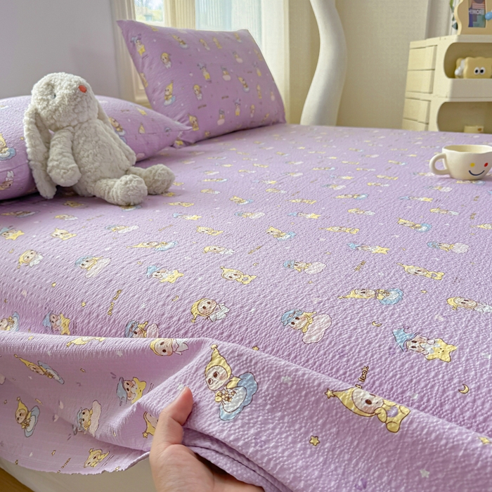 91家纺网 家纺一手货源 找家纺 梵朴 2026新款A类泡芙纱云感邹邹纱双层纱单床单 星星玩偶紫