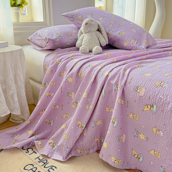 91家纺网 家纺一手货源 找家纺 梵朴 2026新款A类泡芙纱云感邹邹纱双层纱单床单 星星玩偶紫