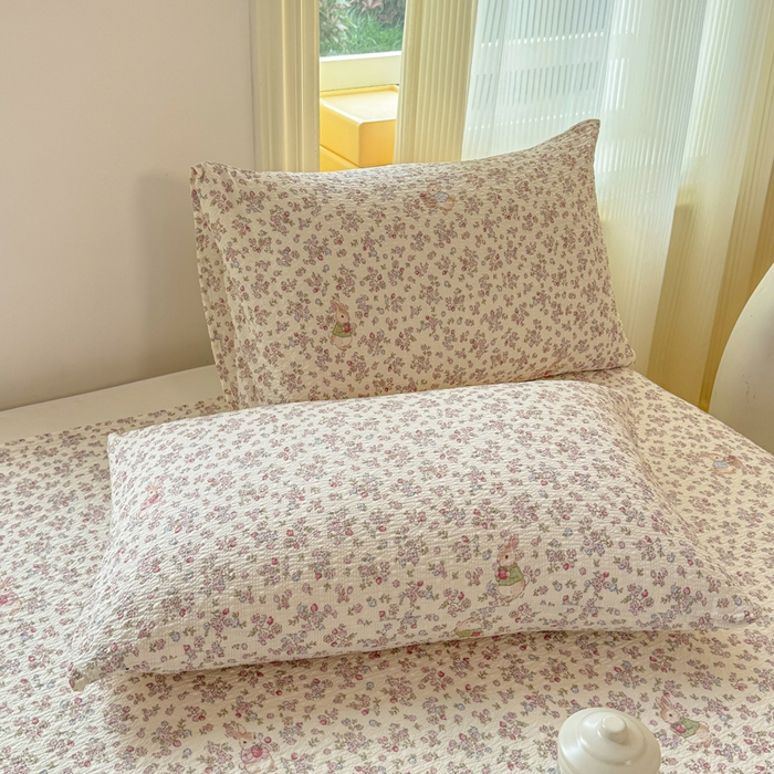 91家纺网 家纺一手货源 找家纺 梵朴 2026新款A类泡芙纱云感邹邹纱双层纱单床单 紫花兔