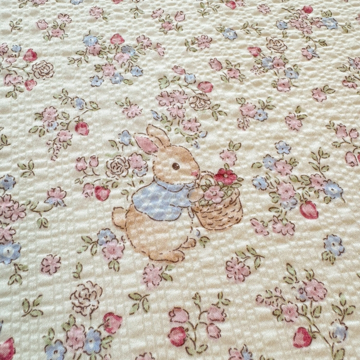 91家纺网 家纺一手货源 找家纺 梵朴 2026新款A类泡芙纱云感邹邹纱双层纱单床单 紫花兔