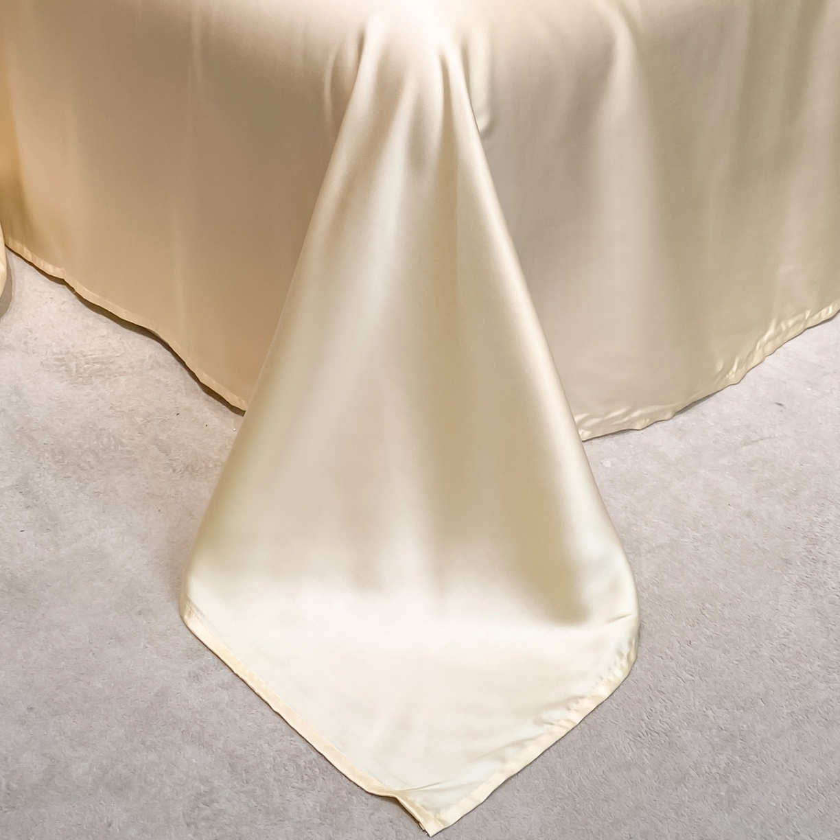 91家纺网 家纺一手货源 找家纺 如一 2026新款水洗冰丝刺绣三角针工艺夏被四件套 可美猫-粉米