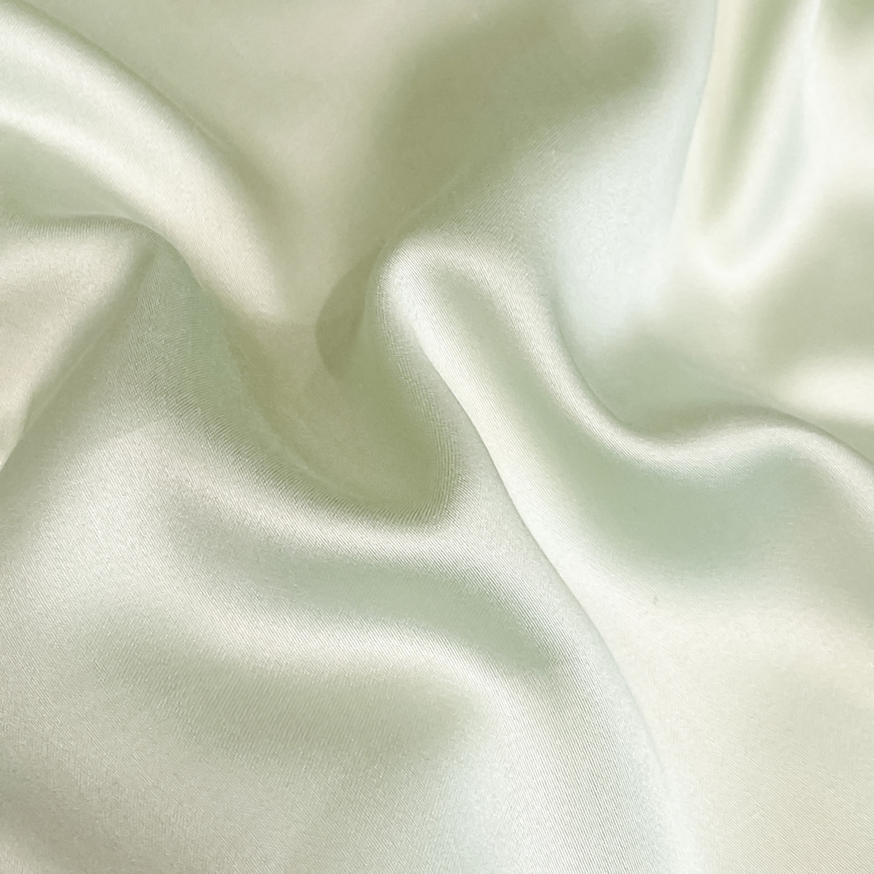 91家纺网 家纺一手货源 找家纺 如一 2026新款水洗冰丝刺绣三角针工艺夏被四件套 小马驹-绿米