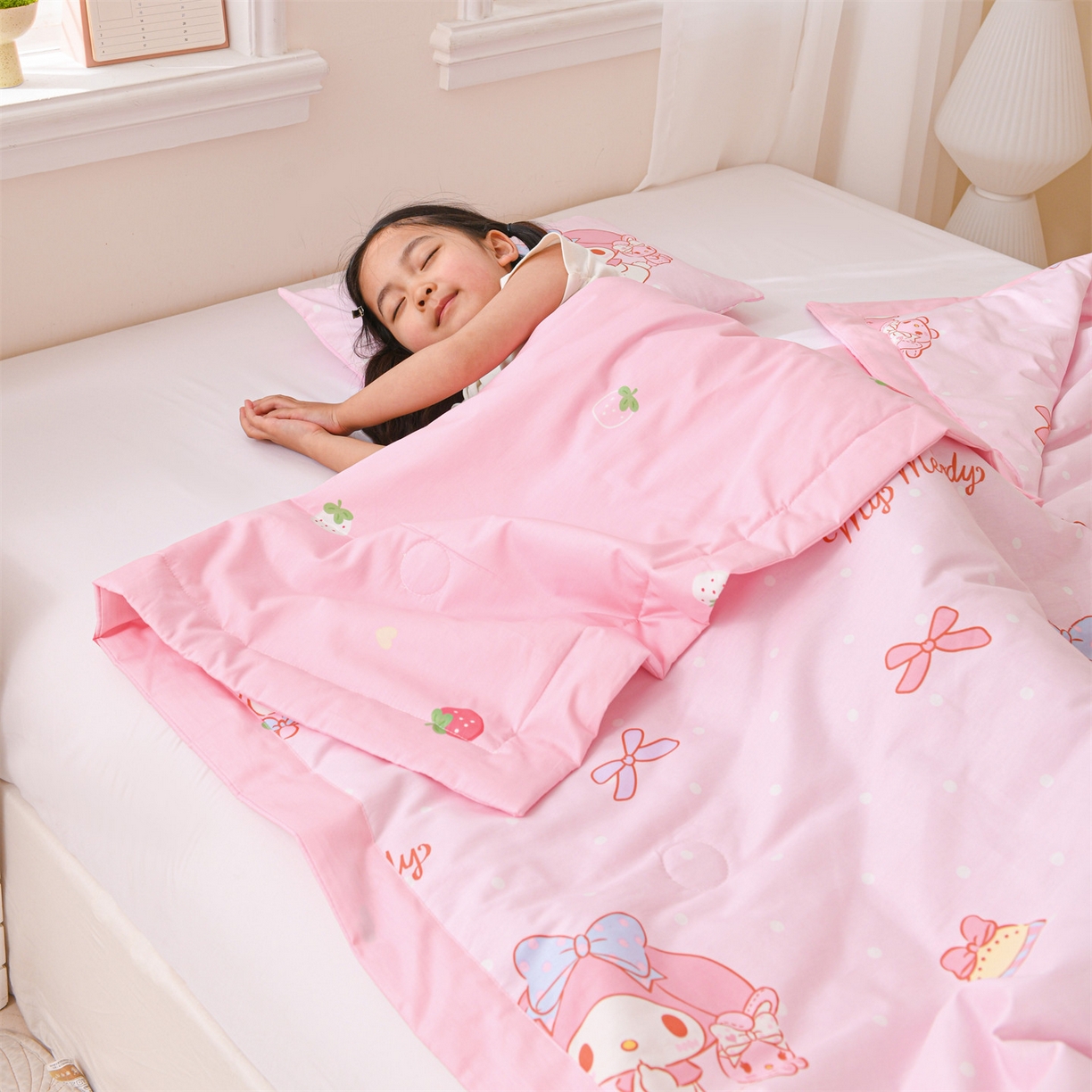 91家纺网 家纺一手货源 找家纺 名兮家居 2026新款经典奥特曼儿童全棉夏被夏凉被空调被【含防伪标】 全棉夏被-魔法美乐蒂