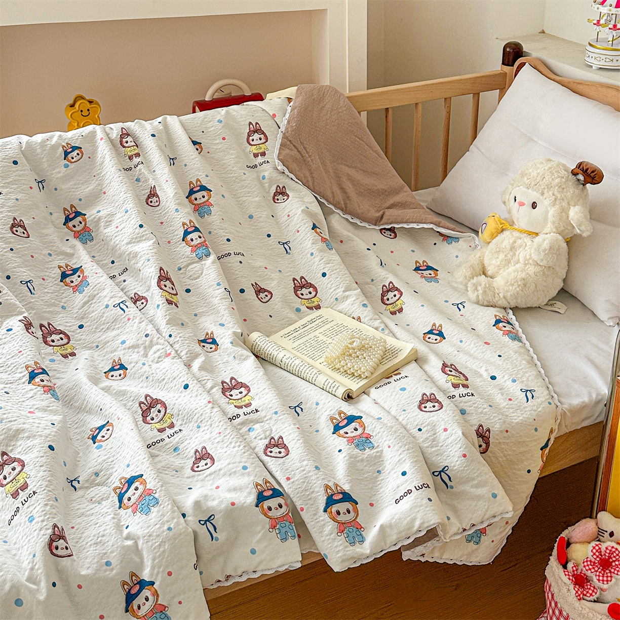 91家纺网 家纺一手货源 找家纺 名兮家居 2026新款儿童A类皱皱纱夏被夏凉被空调被 泡泡兔