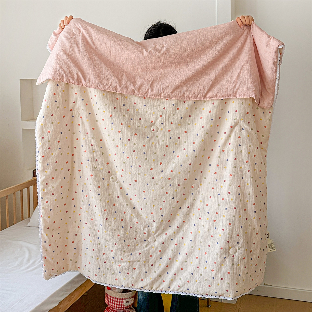 91家纺网 家纺一手货源 找家纺 名兮家居 2026新款儿童A类皱皱纱夏被夏凉被空调被 心动波点