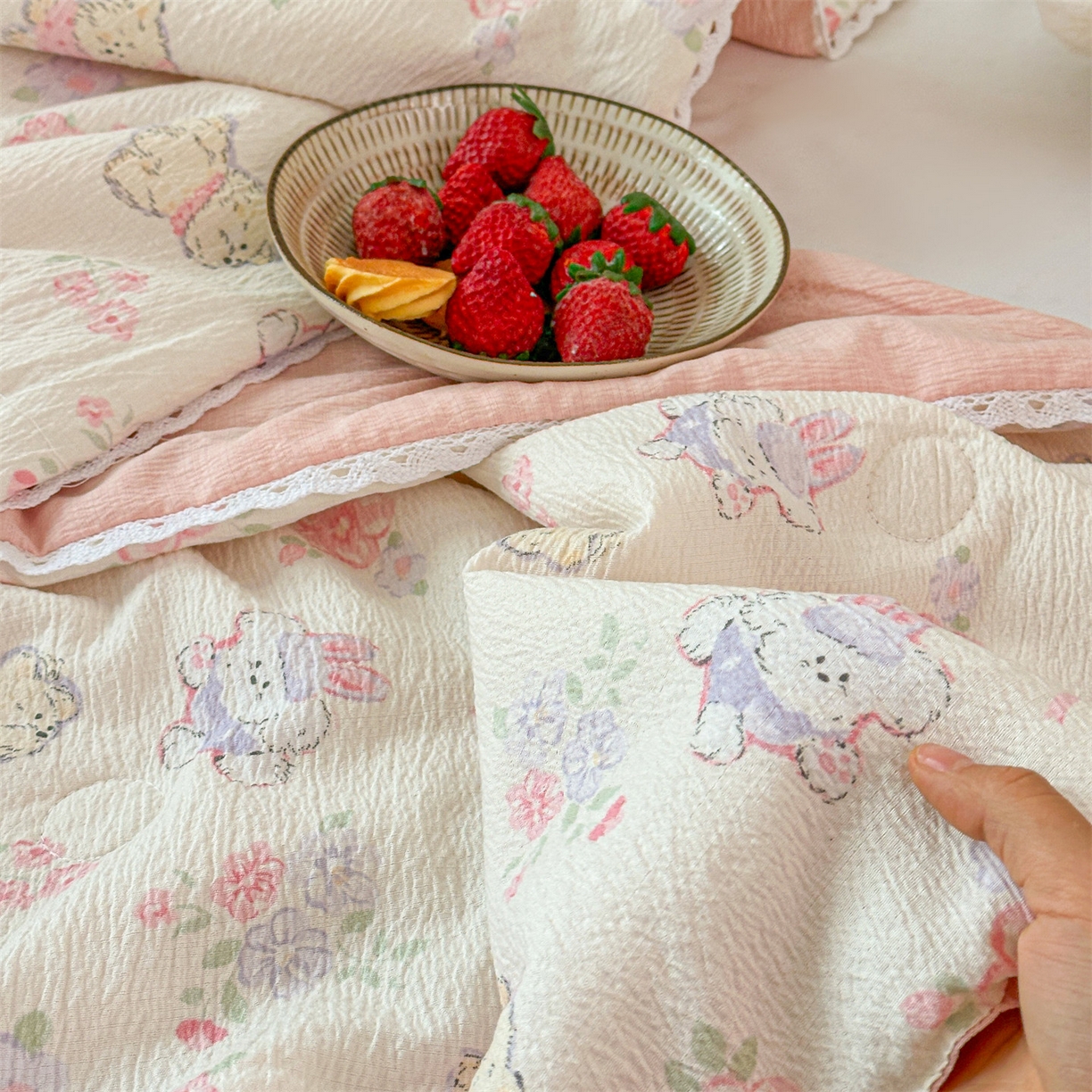 91家纺网 家纺一手货源 找家纺 名兮家居 2026新款儿童A类皱皱纱夏被夏凉被空调被 美娜