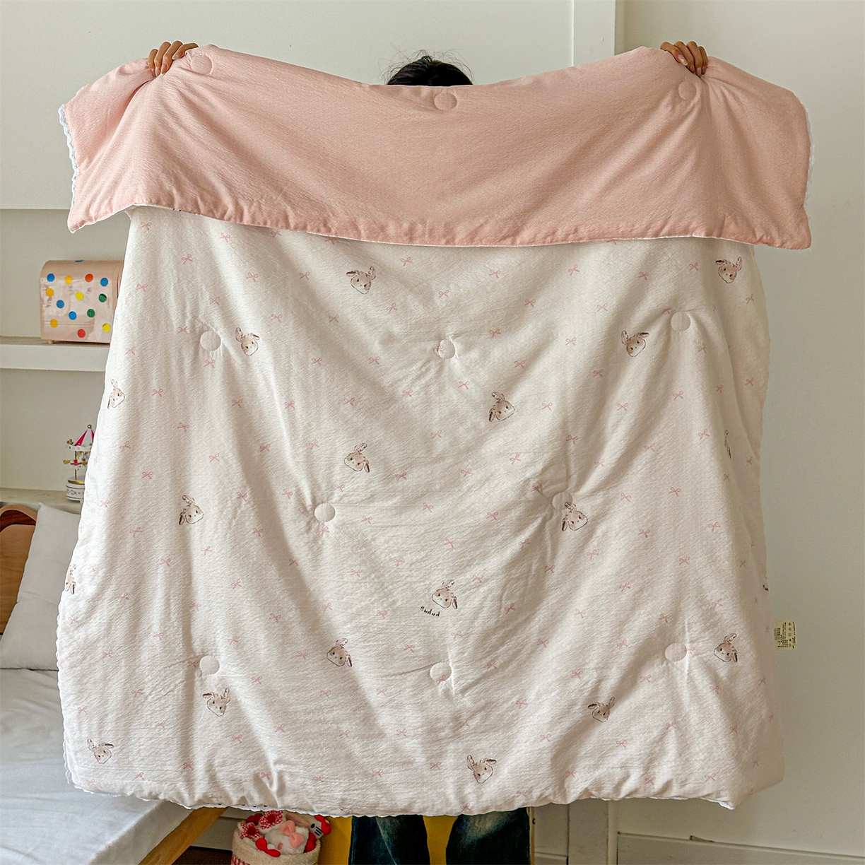 91家纺网 家纺一手货源 找家纺 名兮家居 2026新款儿童A类皱皱纱夏被夏凉被空调被 粉色小兔