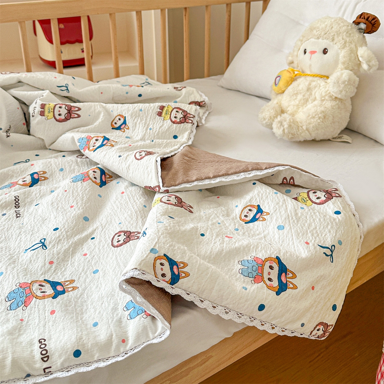 91家纺网 家纺一手货源 找家纺 名兮家居 2026新款儿童A类皱皱纱夏被夏凉被空调被 泡泡兔