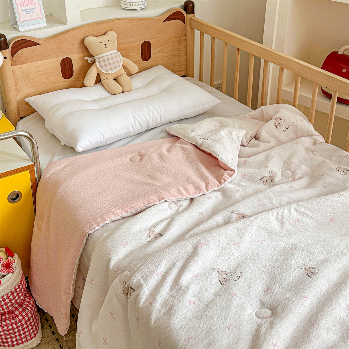 91家纺网 家纺一手货源 找家纺 名兮家居 2026新款儿童A类皱皱纱夏被夏凉被空调被 粉色小兔