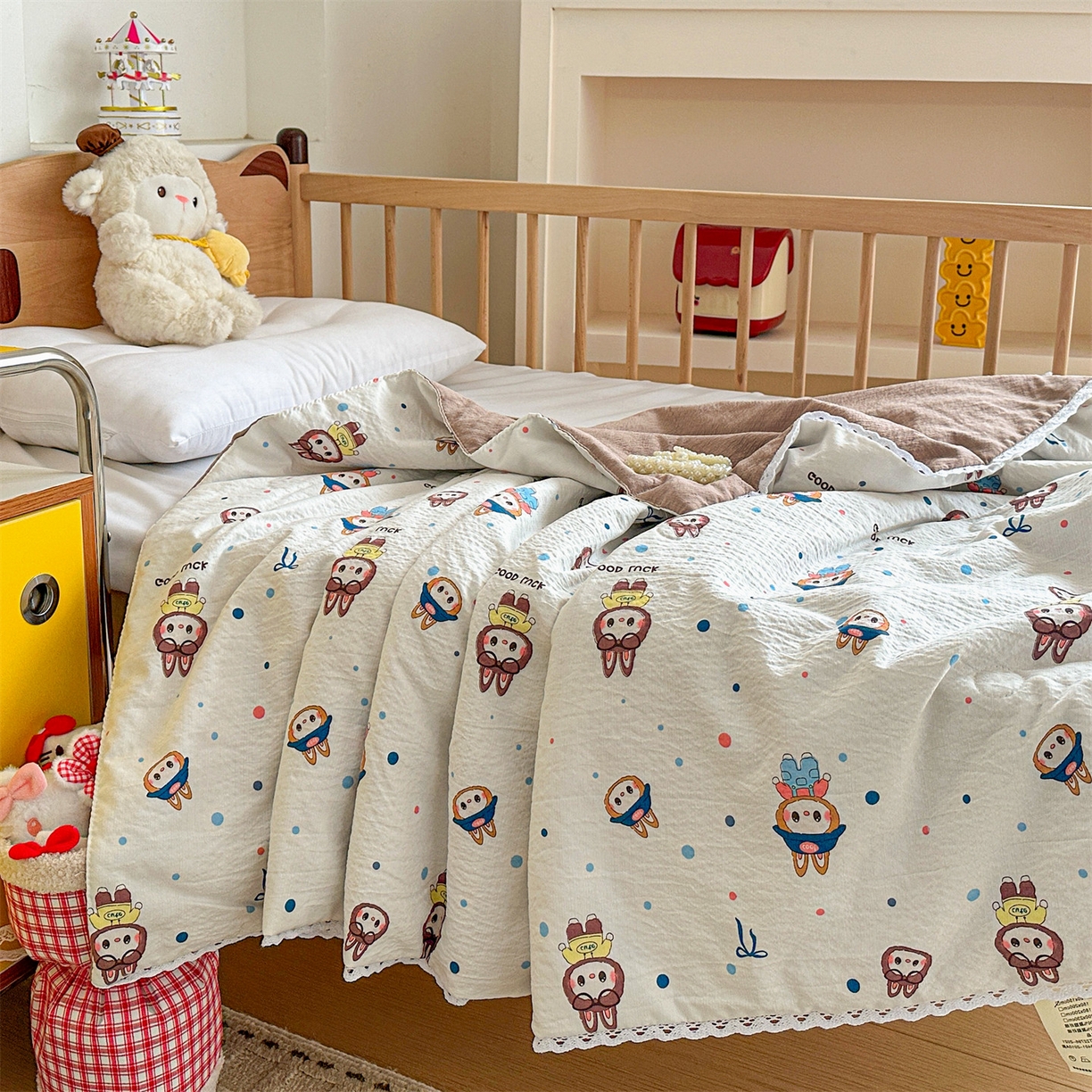 91家纺网 家纺一手货源 找家纺 名兮家居 2026新款儿童A类皱皱纱夏被夏凉被空调被 泡泡兔