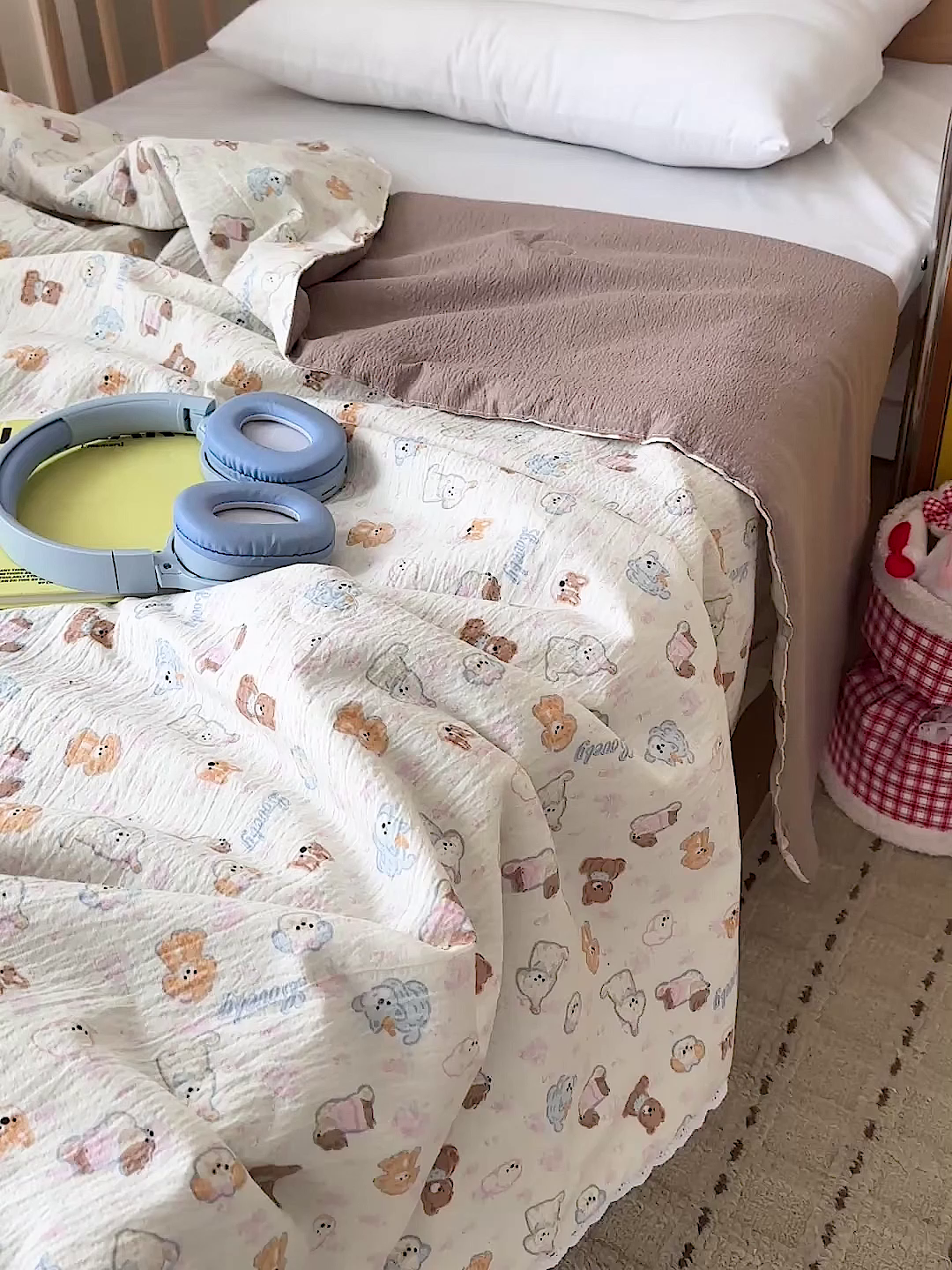 91家纺网 家纺一手货源 找家纺 名兮家居 2026新款儿童A类皱皱纱夏被夏凉被空调被 泡芙狗