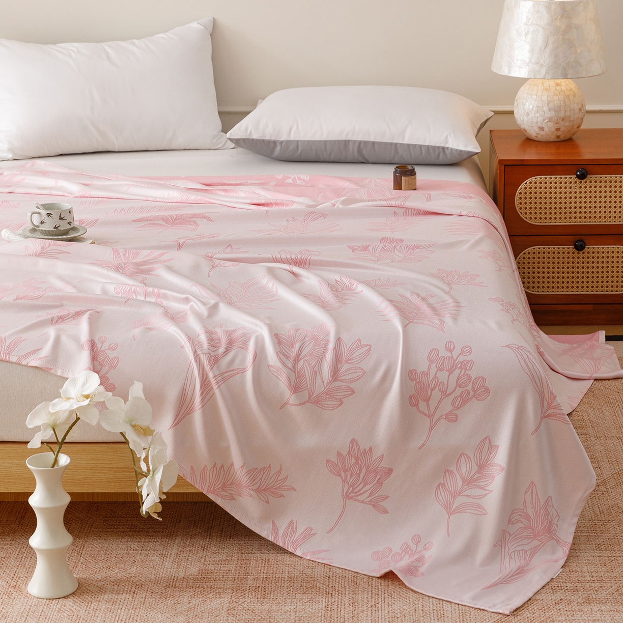 91家纺网 家纺一手货源 找家纺 悦然毛巾被 2026新款竹纤维冷感毯单层毛巾被夏被空调被斜纹提花叶子卡通 竹间花粉