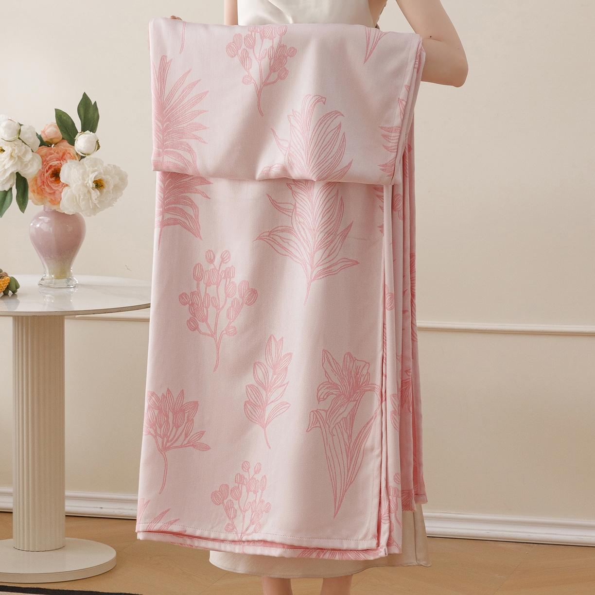 91家纺网 家纺一手货源 找家纺 悦然毛巾被 2026新款竹纤维冷感毯单层毛巾被夏被空调被斜纹提花叶子卡通 竹间花粉