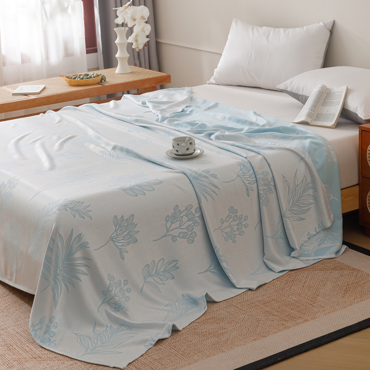 91家纺网 家纺一手货源 找家纺 悦然毛巾被 2026新款竹纤维冷感毯单层毛巾被夏被空调被斜纹提花叶子卡通 竹间花蓝