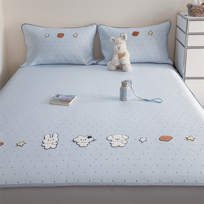 91家纺网 家纺一手货源 找家纺 暖生活 2026新款3DMAX超凉感原创PE冰丝软席子凉席-床笠款 奶蓝星兔