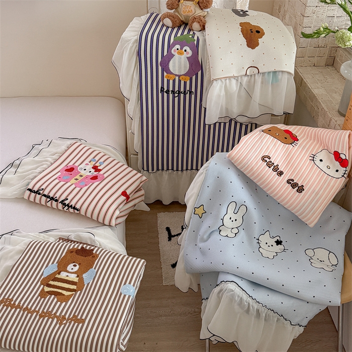 91家纺网 家纺一手货源 找家纺 暖生活 2026新款3DMAX超凉感原创PE冰丝软席子凉席-床裙款 组合图仅供展示不可下单