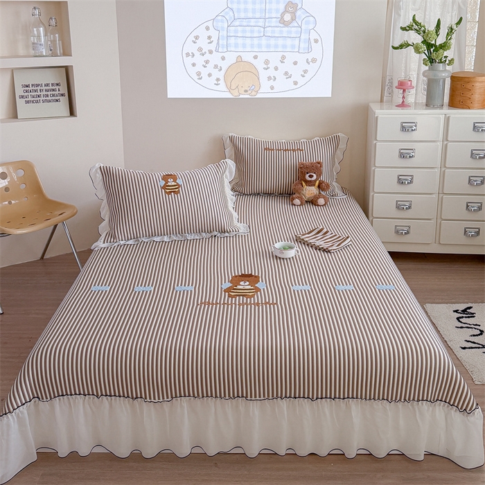 91家纺网 家纺一手货源 找家纺 暖生活 2026新款3DMAX超凉感原创PE冰丝软席子凉席-床裙款 蜜蜂小熊