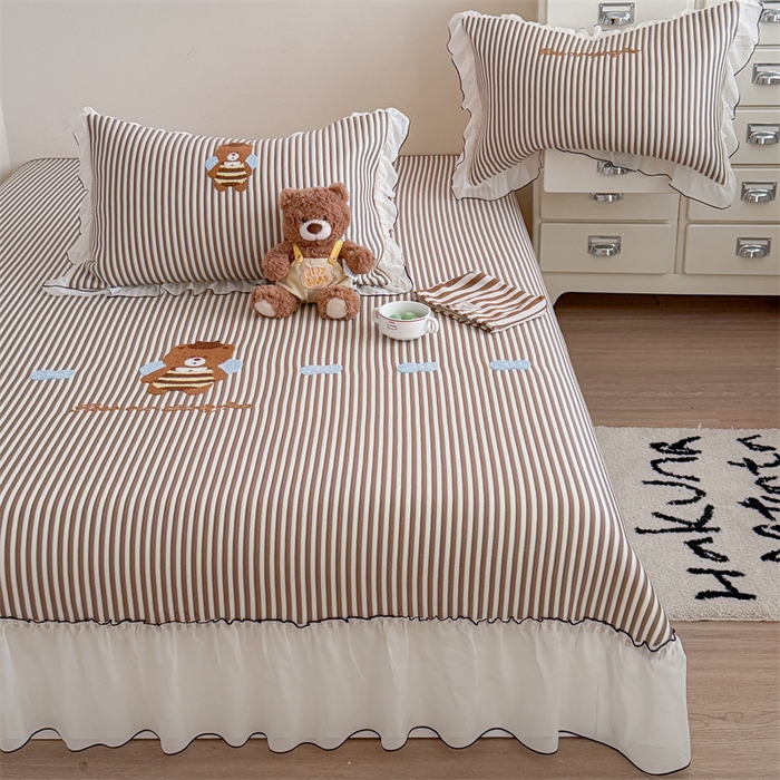 91家纺网 家纺一手货源 找家纺 暖生活 2026新款3DMAX超凉感原创PE冰丝软席子凉席-床裙款 蜜蜂小熊