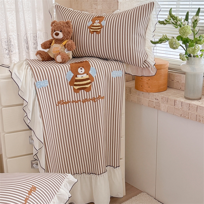 91家纺网 家纺一手货源 找家纺 暖生活 2026新款3DMAX超凉感原创PE冰丝软席子凉席-床裙款 蜜蜂小熊