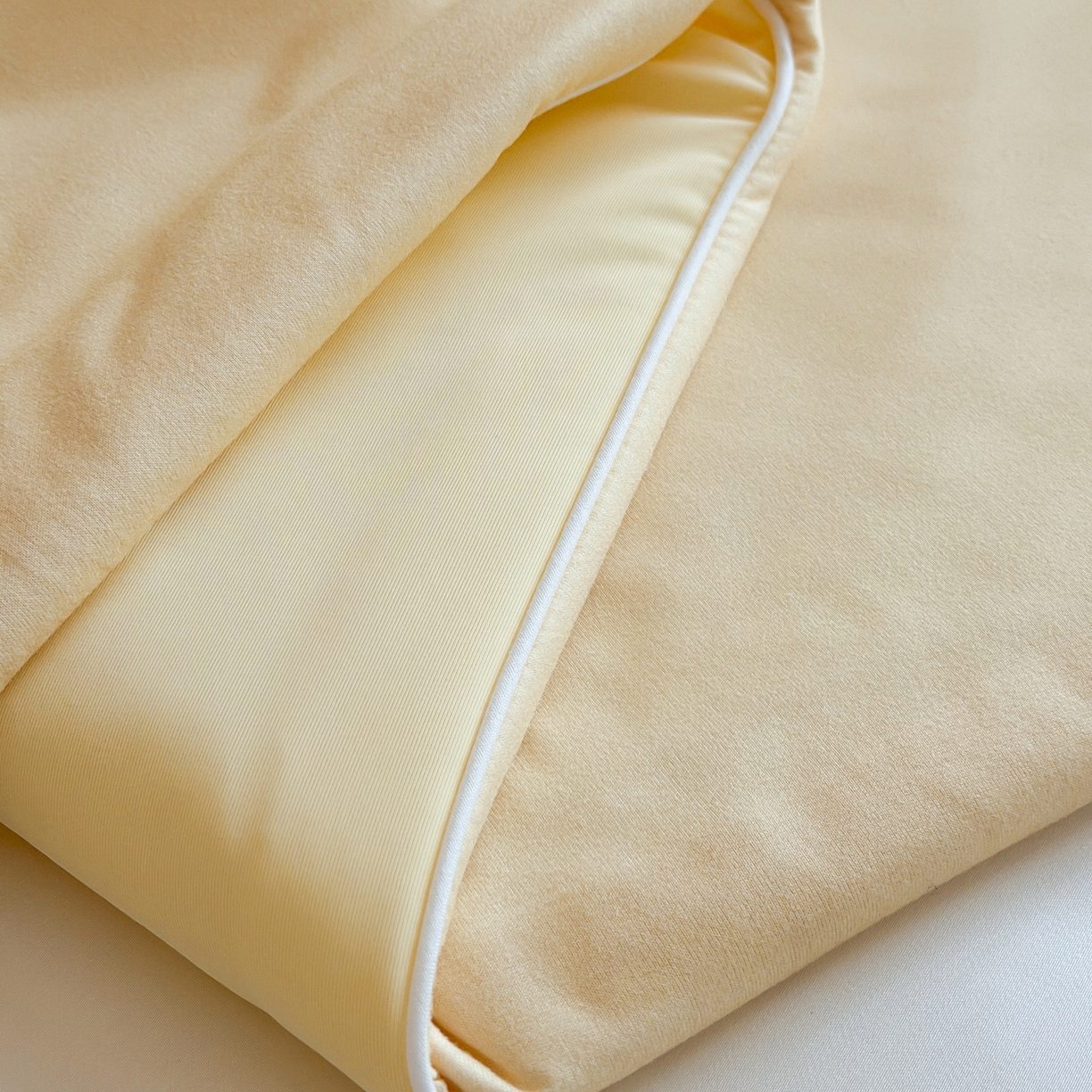 91家纺网 家纺一手货源 找家纺 桃喜 2026新款A类绵绵冰双感夏被夏凉被空调被（一面针织棉一面凉感 夏被卷毛狗狗的夏天