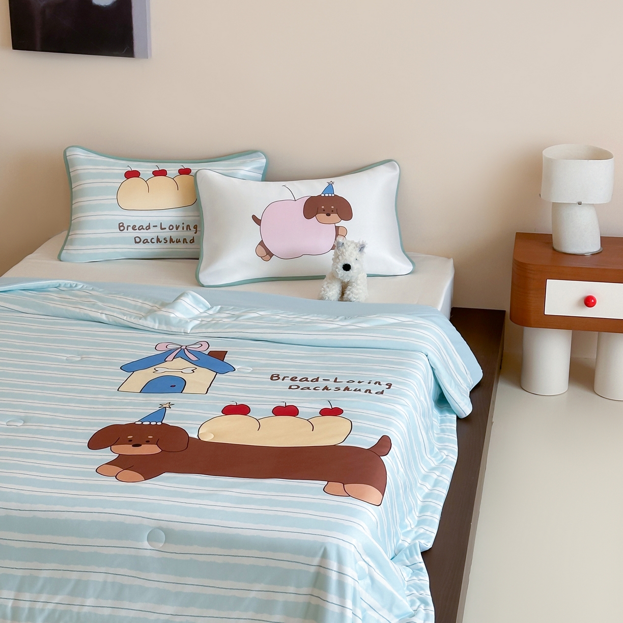 91家纺网 家纺一手货源 找家纺 桃喜 2026新款A类绵绵冰双感夏被夏凉被空调被（一面针织棉一面凉感 夏被面包腊肠狗