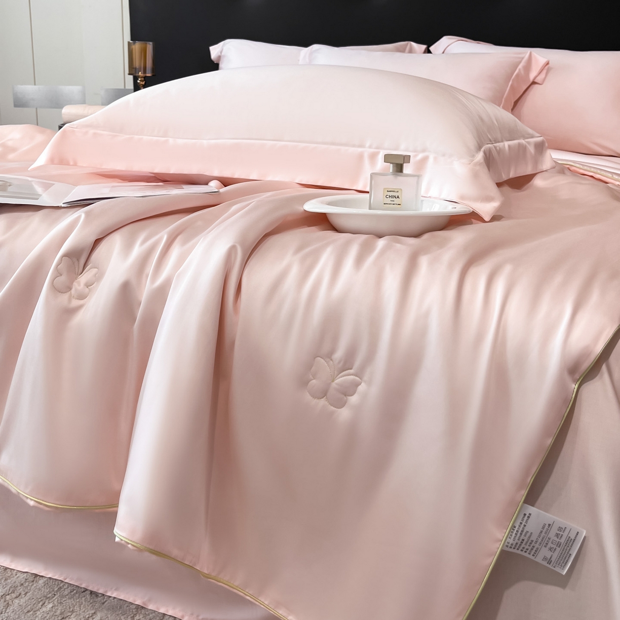 91家纺网 家纺一手货源 找家纺 （总）新方向 2026A类20%蚕丝天丝棉夏被四件套 65%60s兰精天丝 35%100支长绒棉-蝴蝶