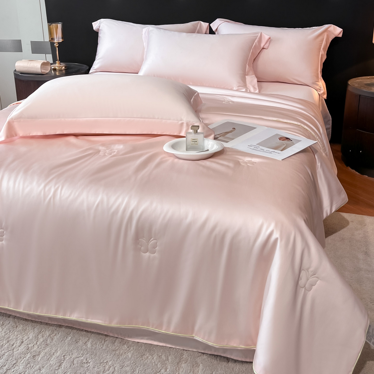 91家纺网 家纺一手货源 找家纺 新方向 2026新款A类20%蚕丝天丝棉夏被四件套蝴蝶系列 蝴蝶-山茶粉