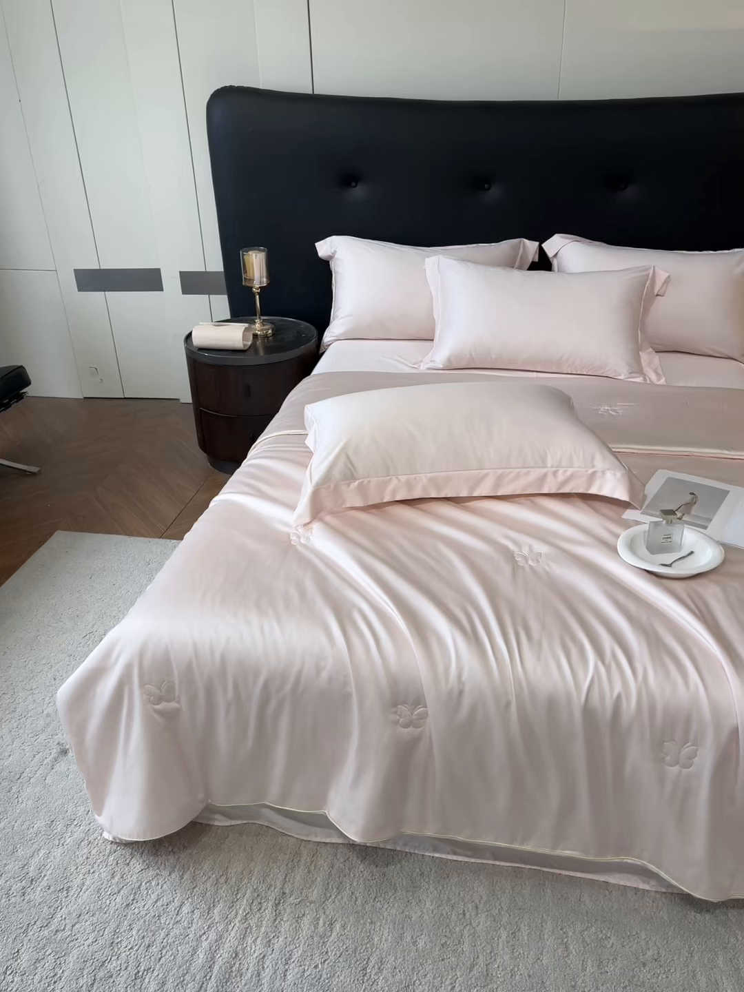 91家纺网 家纺一手货源 找家纺 （总）新方向 2026A类20%蚕丝天丝棉夏被四件套 65%60s兰精天丝 35%100支长绒棉-蝴蝶