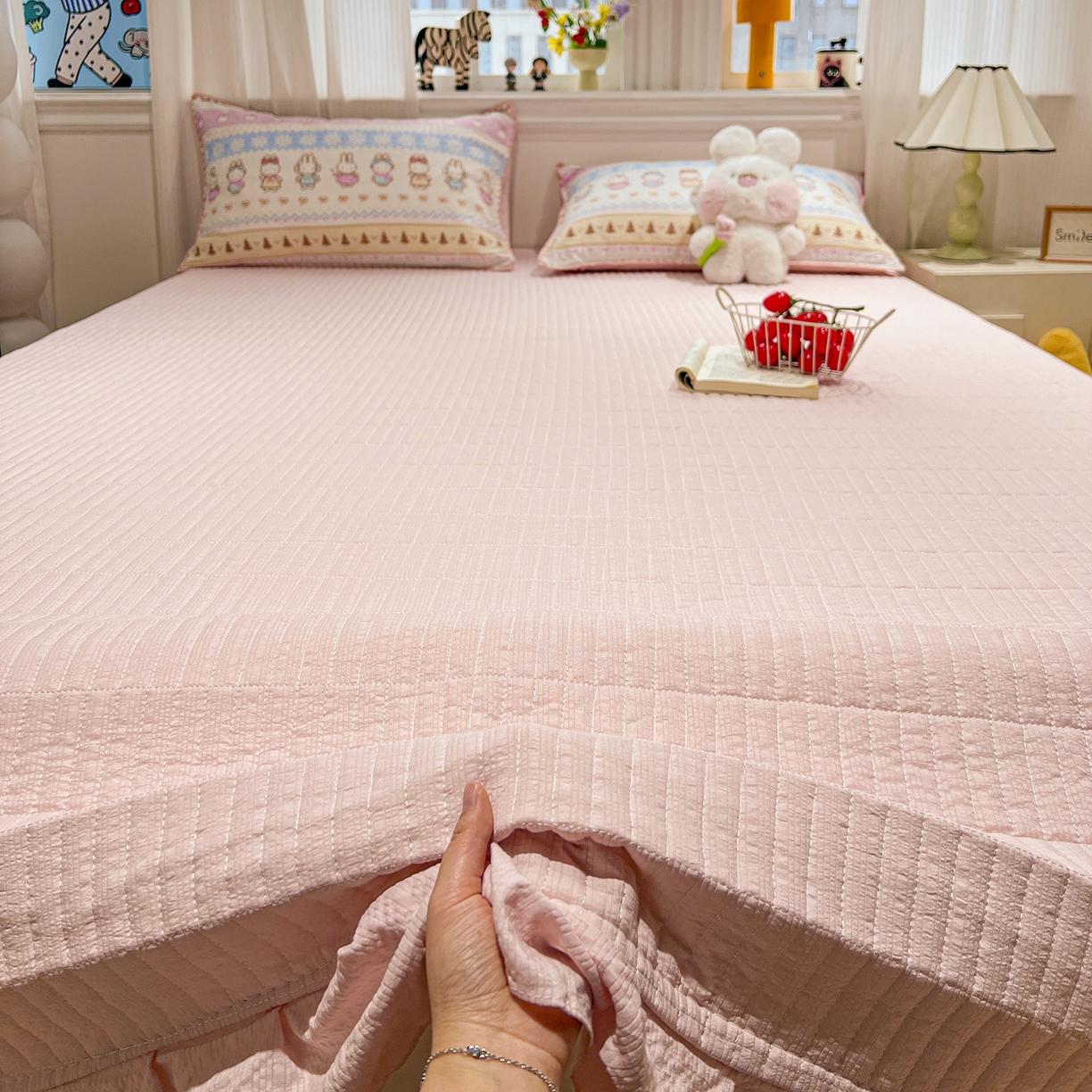 91家纺网 家纺一手货源 找家纺 富米莱（原臻工厂） 2026新款泡芙纱贝壳边夏被夏凉被空调被床盖床裙四件套-欧包系列 欧包-晚安菲菲
