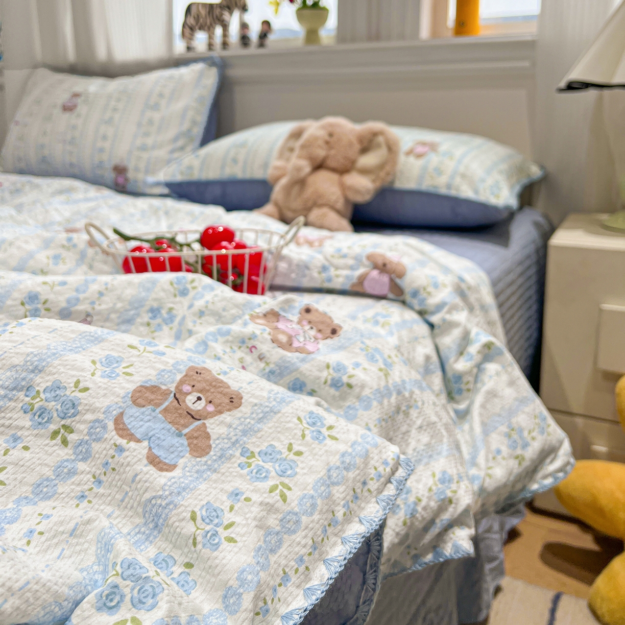 91家纺网 家纺一手货源 找家纺 富米莱（原臻工厂） 2026新款泡芙纱贝壳边夏被夏凉被空调被床盖床裙四件套-欧包系列 欧包-纯宅熊