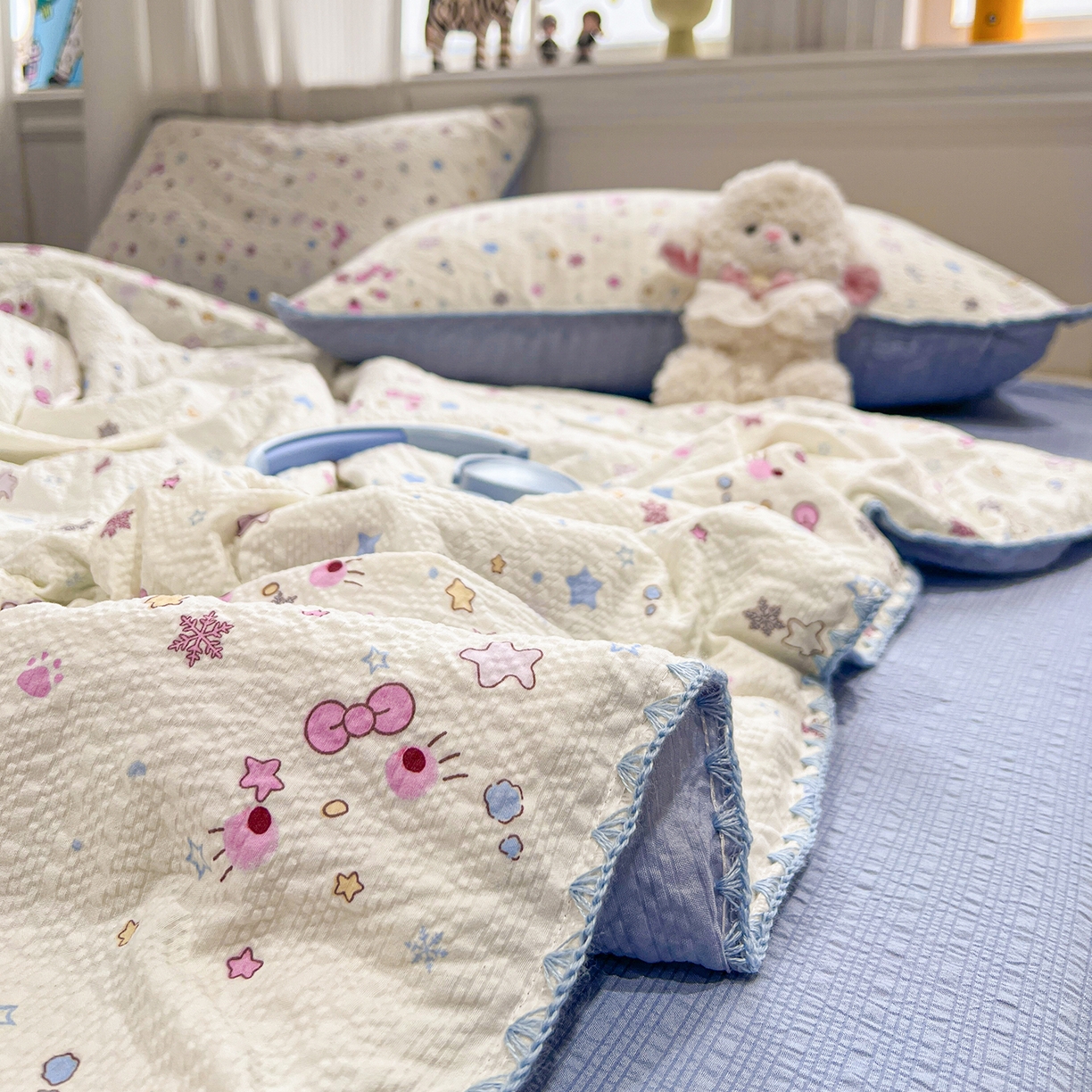 91家纺网 家纺一手货源 找家纺 富米莱（原臻工厂） 2026新款泡芙纱贝壳边夏被夏凉被空调被床盖床裙四件套-欧包系列 欧包-躲猫猫