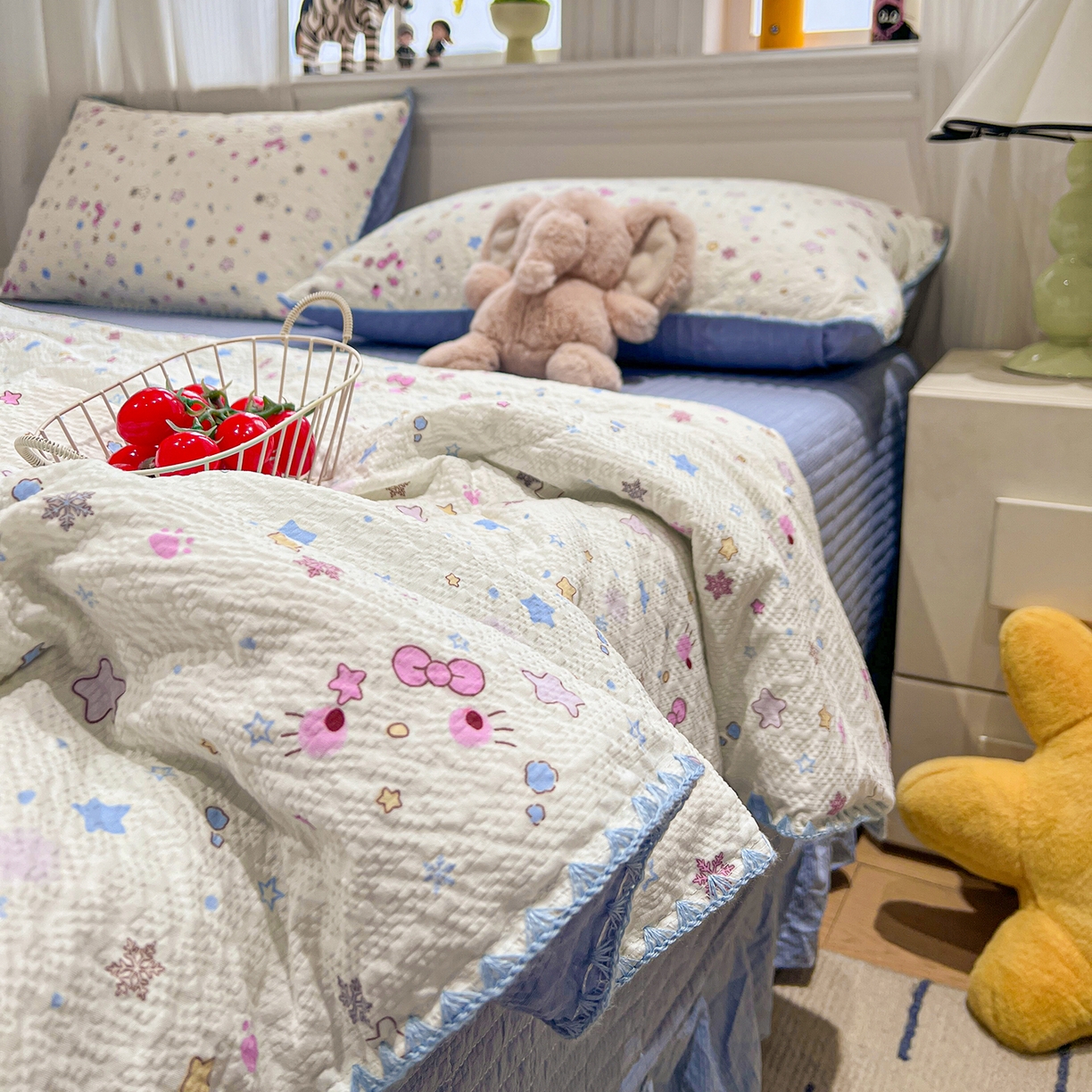 91家纺网 家纺一手货源 找家纺 富米莱（原臻工厂） 2026新款泡芙纱贝壳边夏被夏凉被空调被床盖床裙四件套-欧包系列 欧包-躲猫猫