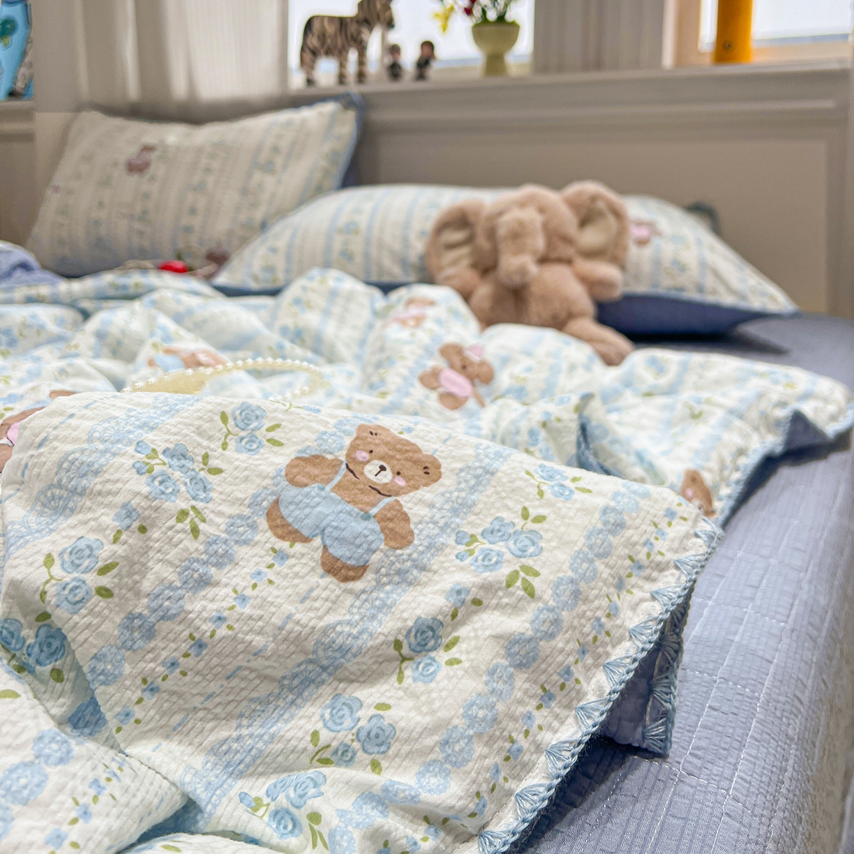 91家纺网 家纺一手货源 找家纺 富米莱（原臻工厂） 2026新款泡芙纱贝壳边夏被夏凉被空调被床盖床裙四件套-欧包系列 欧包-纯宅熊