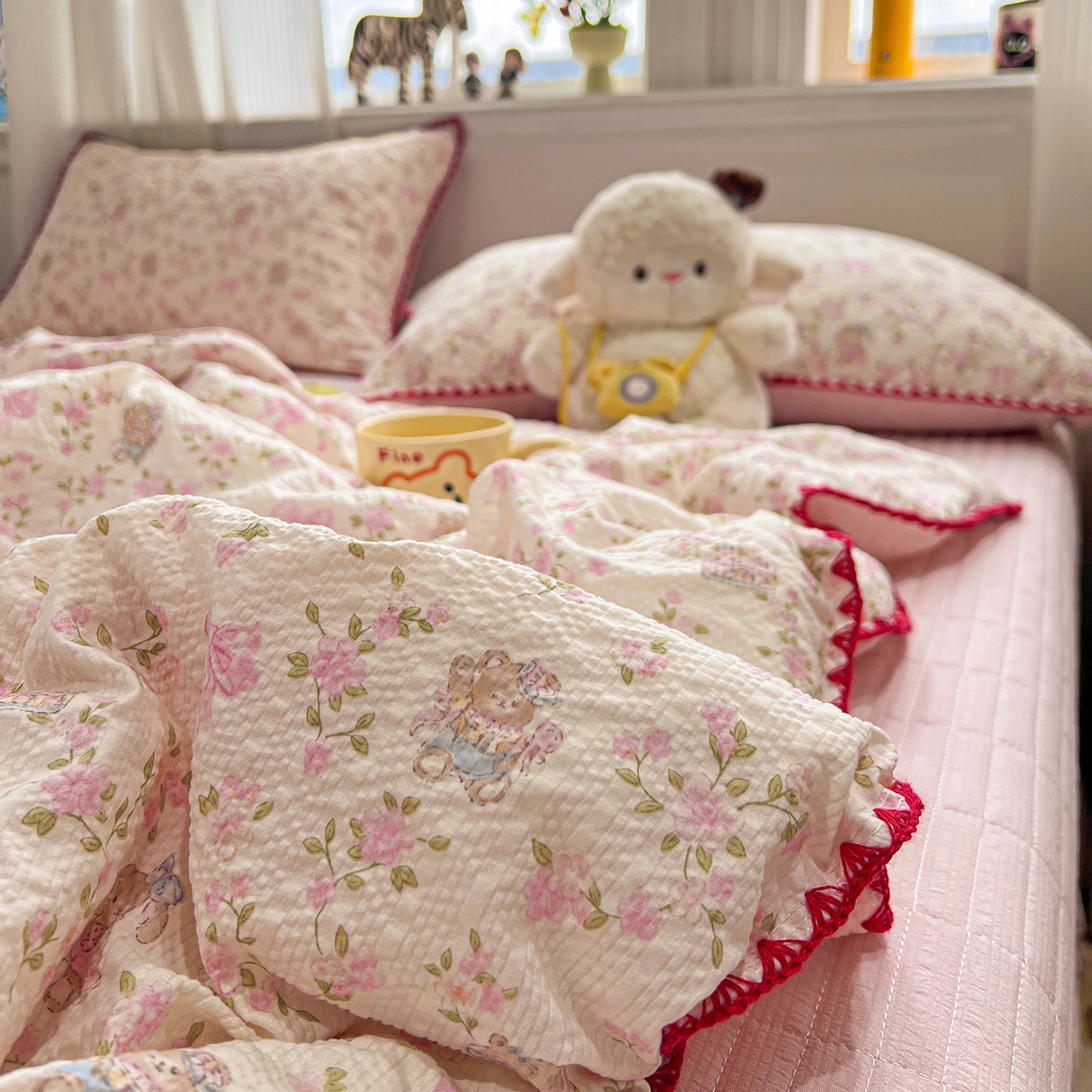 91家纺网 家纺一手货源 找家纺 富米莱（原臻工厂） 2026新款泡芙纱贝壳边夏被夏凉被空调被床盖床裙四件套-欧包系列 欧包-花园兔