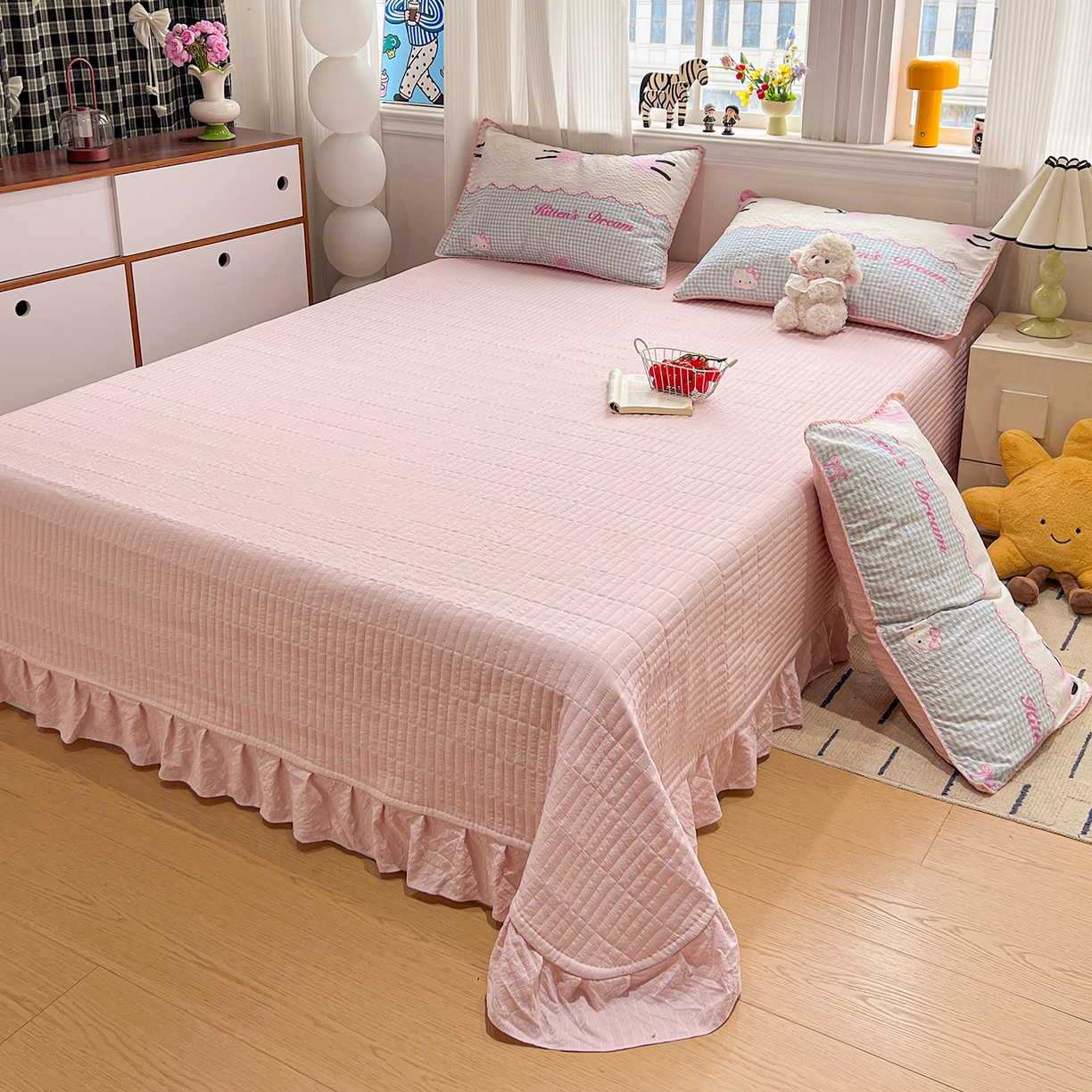 91家纺网 家纺一手货源 找家纺 富米莱（原臻工厂） 2026新款泡芙纱贝壳边夏被夏凉被空调被床盖床裙四件套-欧包系列 欧包-轻语小猫