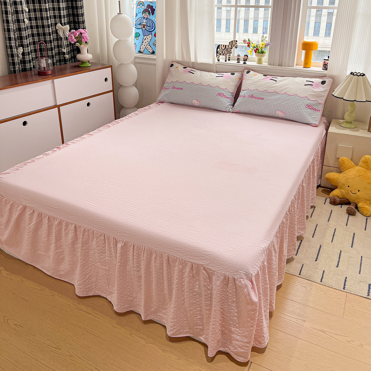 91家纺网 家纺一手货源 找家纺 富米莱（原臻工厂） 2026新款泡芙纱贝壳边夏被夏凉被空调被床盖床裙四件套-欧包系列 欧包-轻语小猫