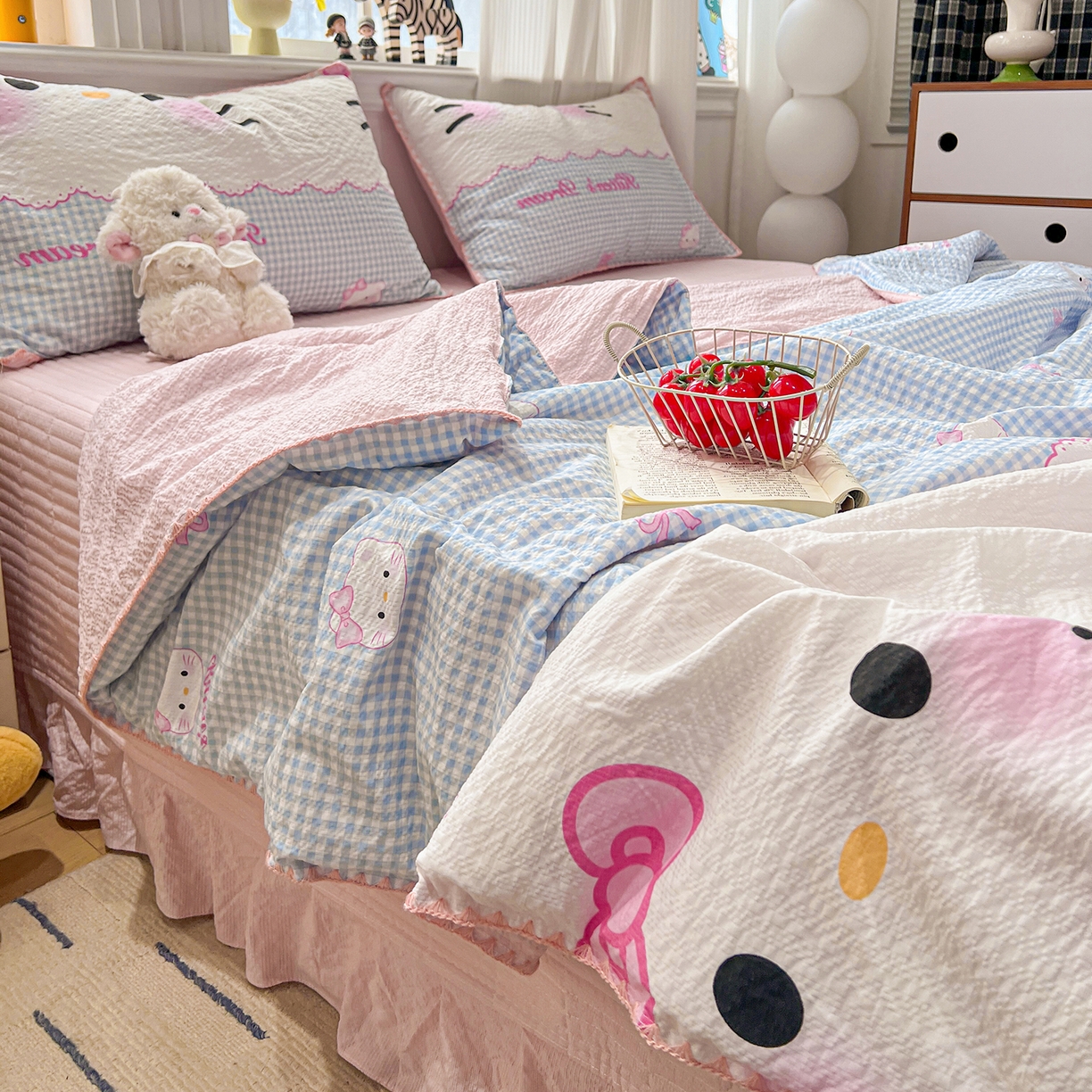 91家纺网 家纺一手货源 找家纺 富米莱（原臻工厂） 2026新款泡芙纱贝壳边夏被夏凉被空调被床盖床裙四件套-欧包系列 欧包-轻语小猫