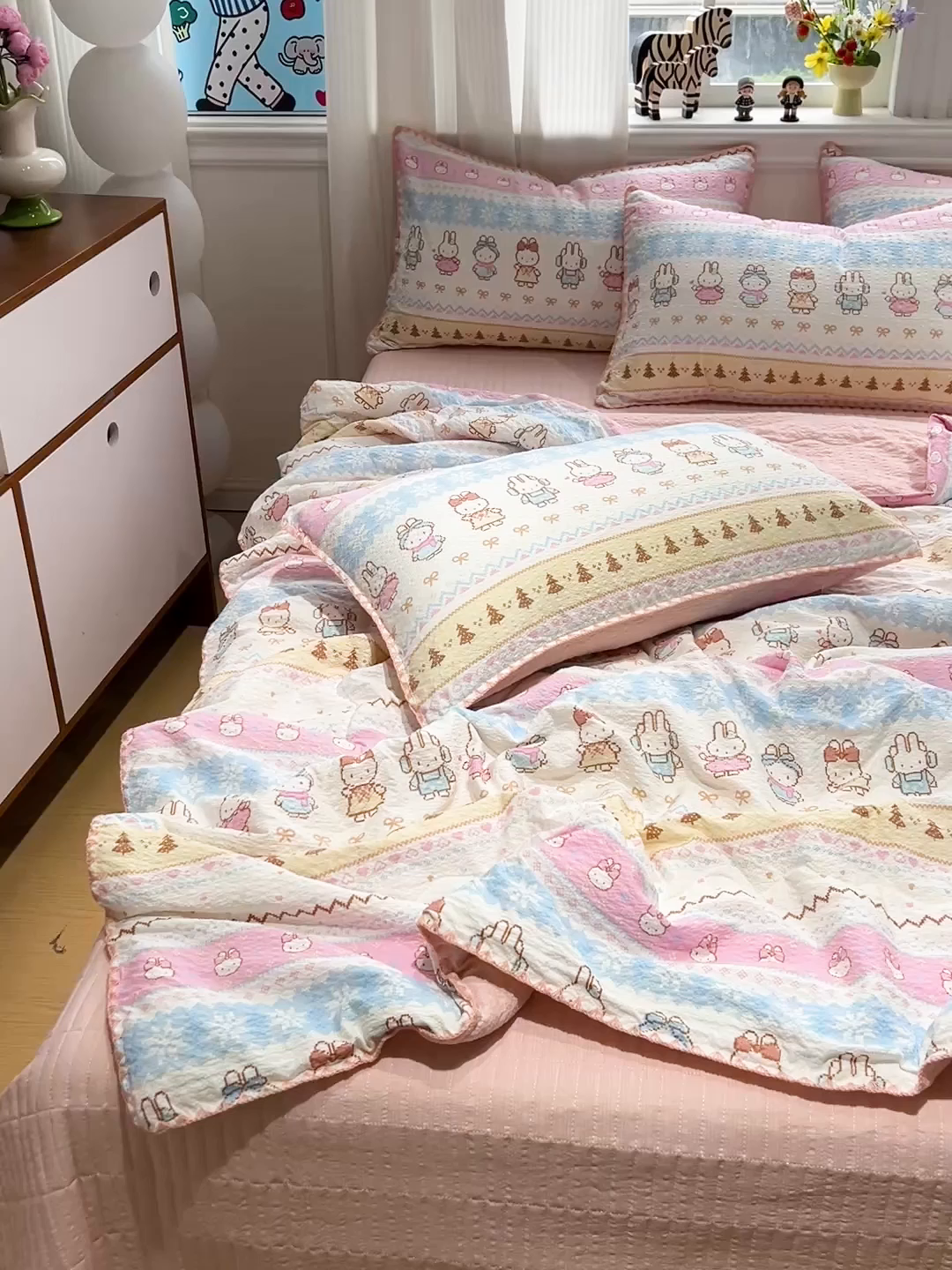 91家纺网 家纺一手货源 找家纺 富米莱（原臻工厂） 2026新款泡芙纱贝壳边夏被夏凉被空调被床盖床裙四件套-欧包系列 欧包-晚安菲菲