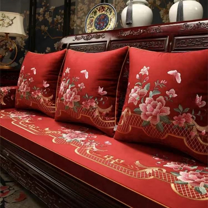 多米家居 2026新款定制红木-绒布刺绣坐垫、抱枕、桌旗，海绵，乳胶（2-3天货期，定制尺寸联系商家） 化茧成蝶-红色
