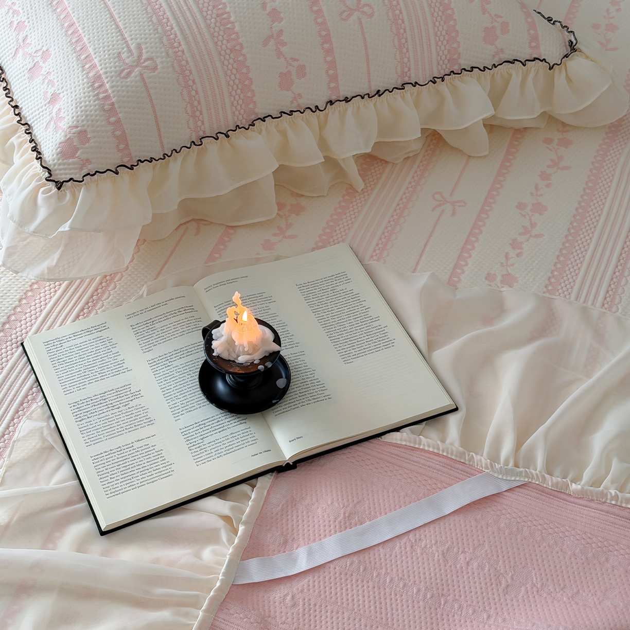 91家纺网 家纺一手货源 找家纺 山茶家居-原创设计（原山茶家纺） 2026新款A类提花华夫格床盖款凉席三件套-罗马假日 罗马假日-粉