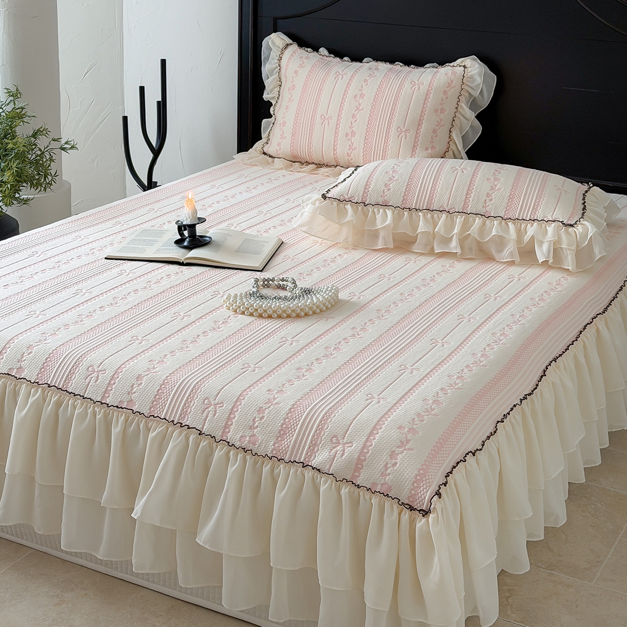 91家纺网 家纺一手货源 找家纺 山茶家居-原创设计（原山茶家纺） 2026新款A类提花华夫格床盖款凉席三件套-罗马假日 罗马假日-粉