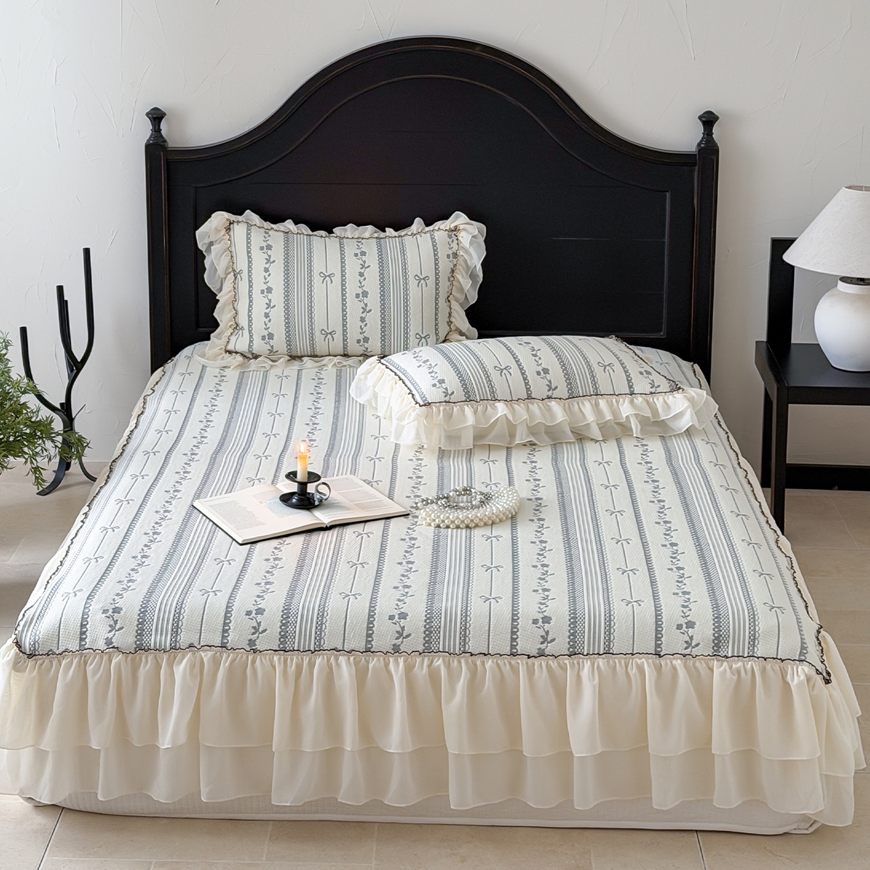 91家纺网 家纺一手货源 找家纺 山茶家居-原创设计（原山茶家纺） 2026新款A类提花华夫格床盖款凉席三件套-罗马假日 罗马假日-灰