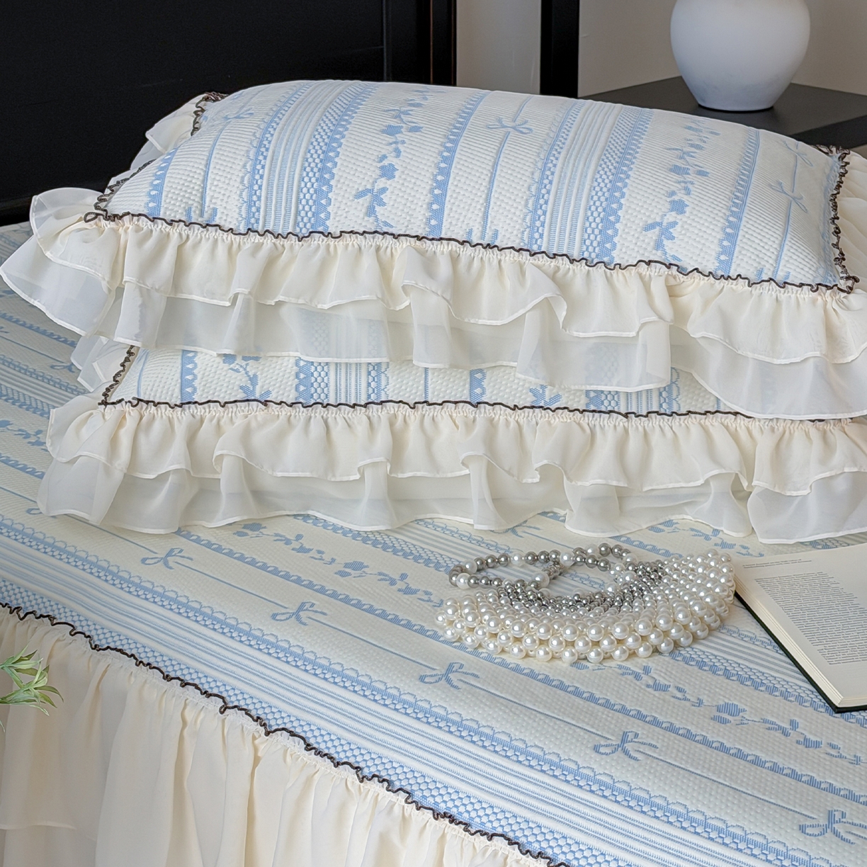 91家纺网 家纺一手货源 找家纺 山茶家居-原创设计（原山茶家纺） 2026新款A类提花华夫格床盖款凉席三件套-罗马假日 罗马假日-浅蓝