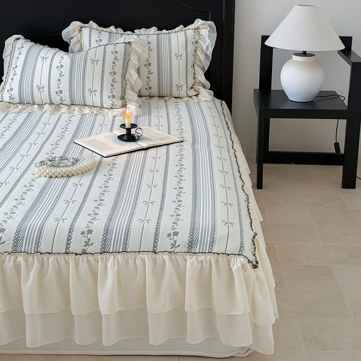 91家纺网 家纺一手货源 找家纺 山茶家居-原创设计（原山茶家纺） 2026新款A类提花华夫格床盖款凉席三件套-罗马假日 罗马假日-灰