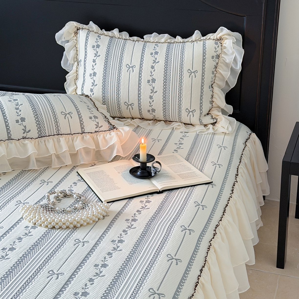 91家纺网 家纺一手货源 找家纺 山茶家居-原创设计（原山茶家纺） 2026新款A类提花华夫格床盖款凉席三件套-罗马假日 罗马假日-灰