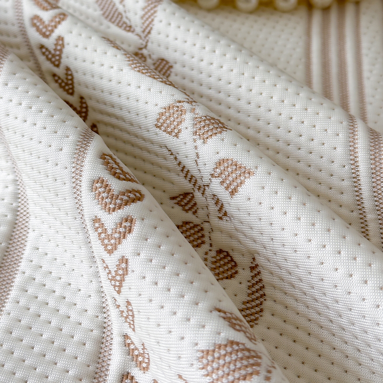 91家纺网 家纺一手货源 找家纺 山茶家居-原创设计（原山茶家纺） 2026新款A类提花华夫格床盖款凉席三件套-罗马假日 罗马假日-咖