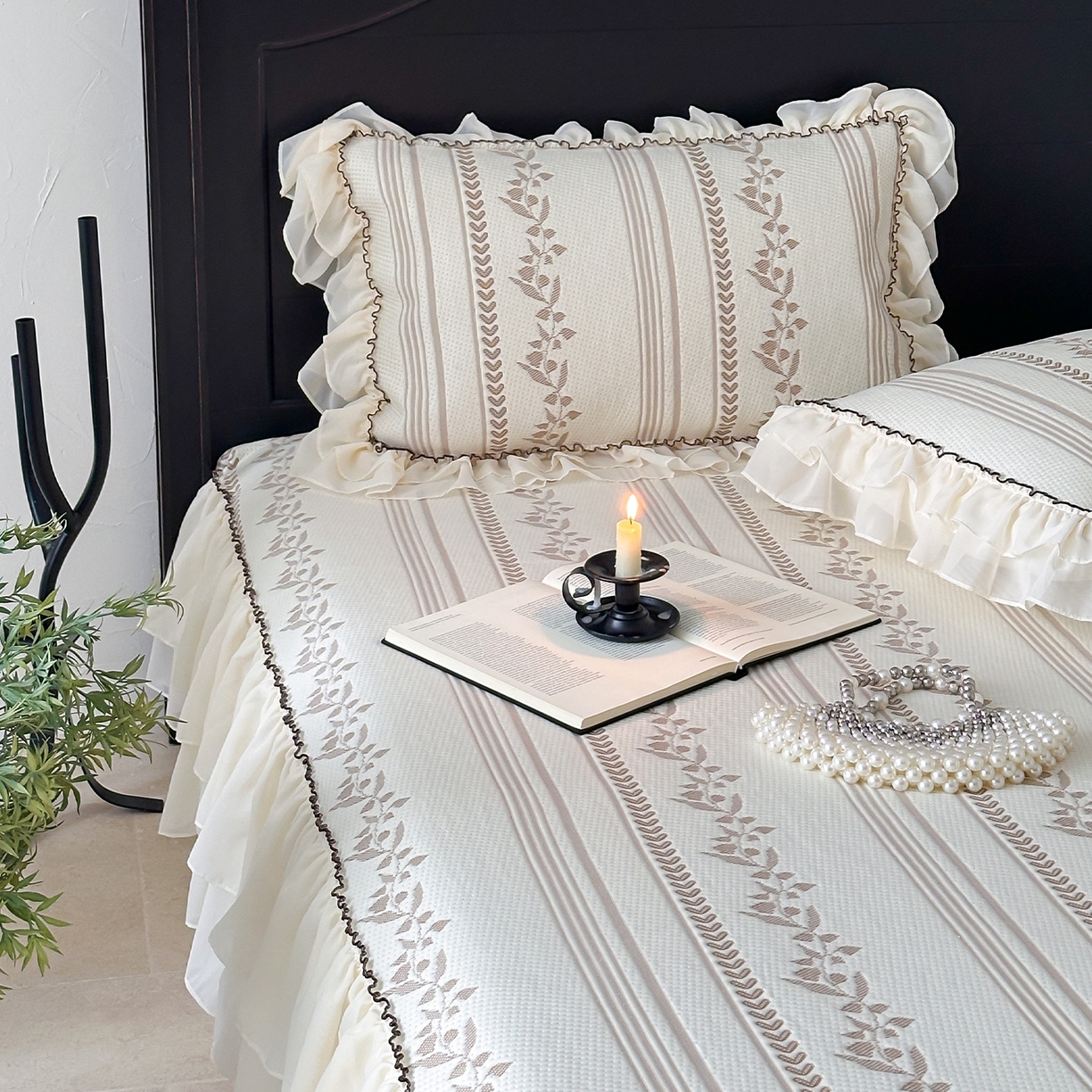 91家纺网 家纺一手货源 找家纺 山茶家居-原创设计（原山茶家纺） 2026新款A类提花华夫格床盖款凉席三件套-罗马假日 罗马假日-咖