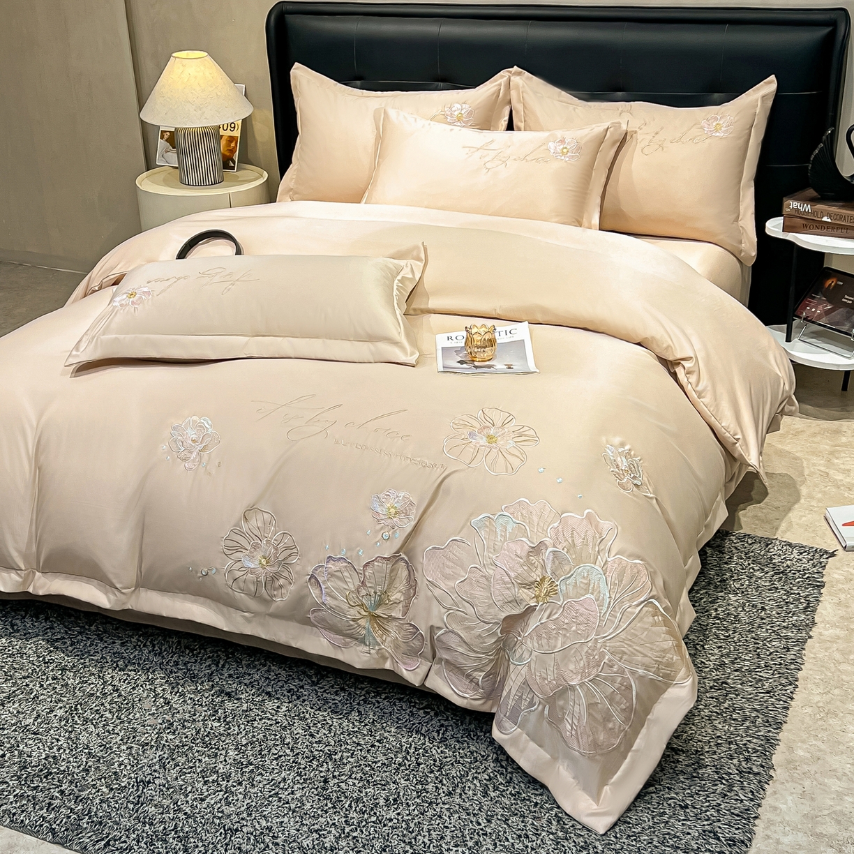 91家纺网 家纺一手货源 找家纺 色鬼布艺高端家居主号 2026新款水洗冰丝刺绣四件套花颜系列 花颜-金咖