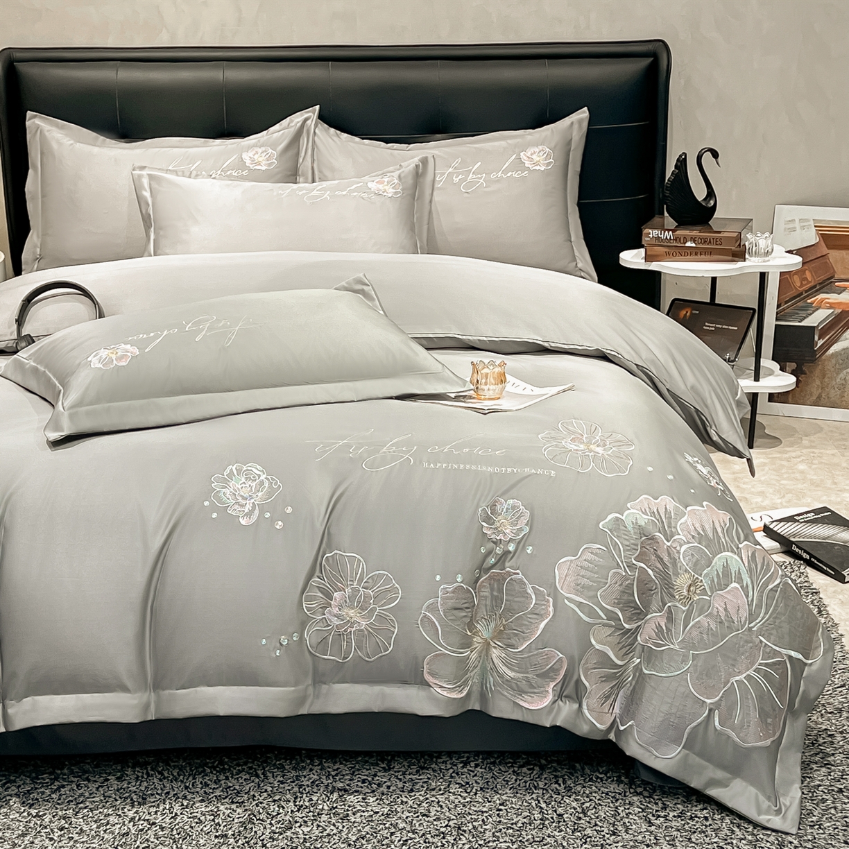 91家纺网 家纺一手货源 找家纺 色鬼布艺高端家居主号 2026新款水洗冰丝刺绣四件套花颜系列 花颜-高级灰